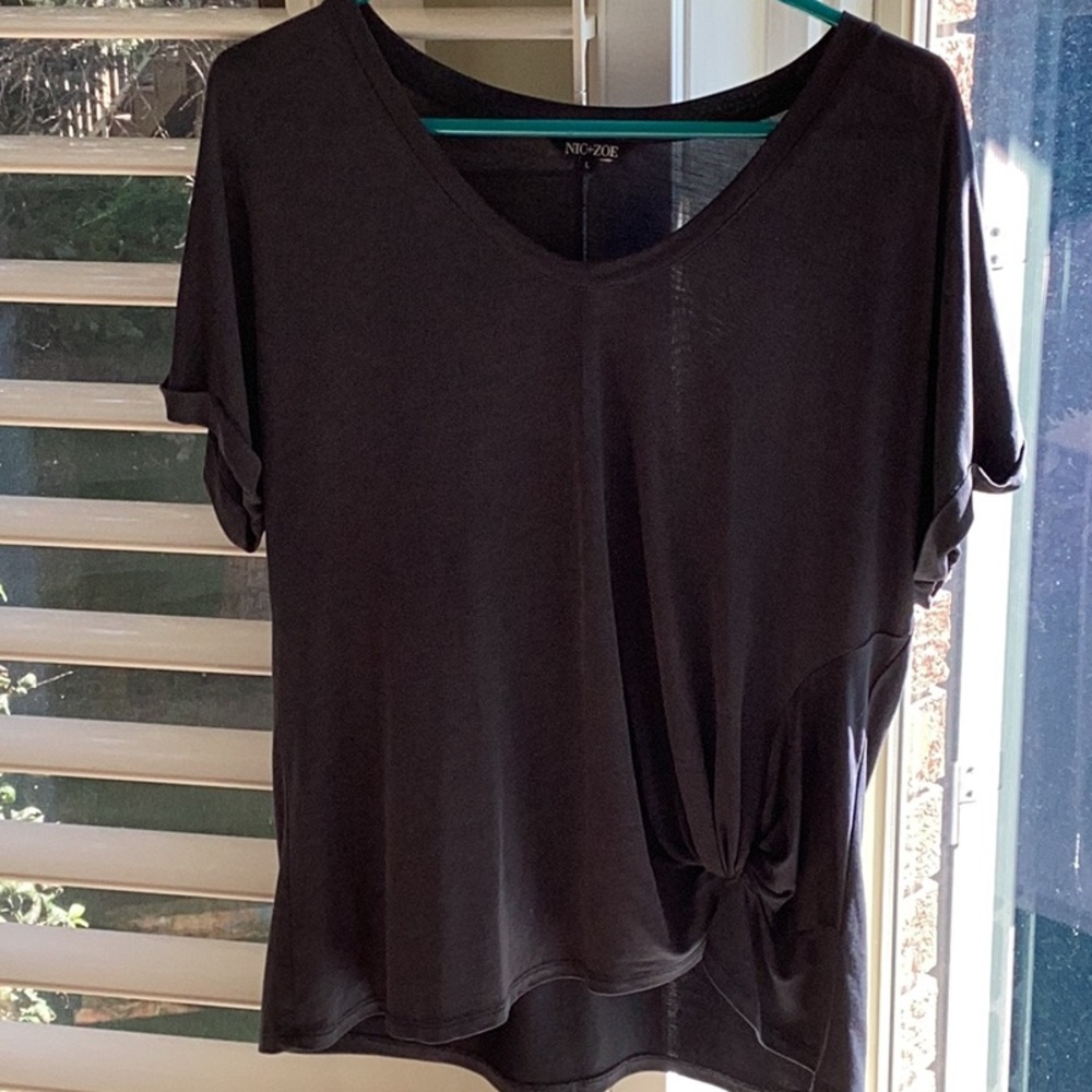 NIC+ZOE Flowy Navy Top
